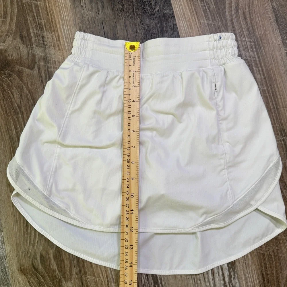 Lululemon‎ Skort Womens 2 White Pace Rival Skirt Athletic Tennis Golf Pickleball